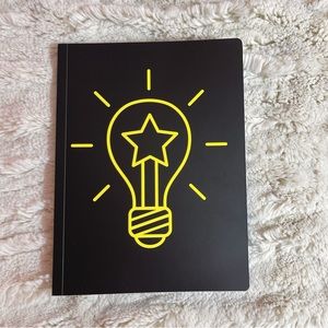 ✨FREE✨ with $15+ purchase Black & Gold Star Bulb Journal 📓🖊️